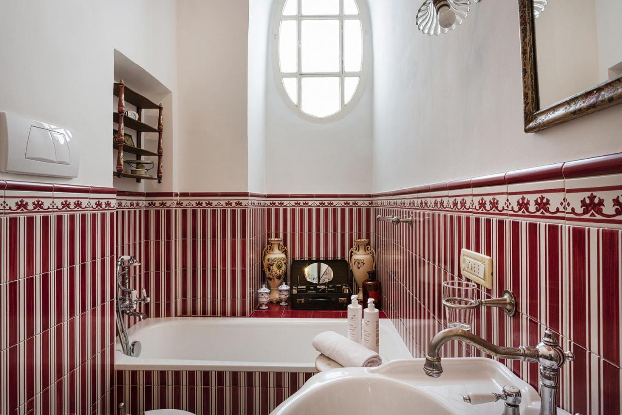 Fancy In Palazzo Grimaldi By Wonderful Italy *